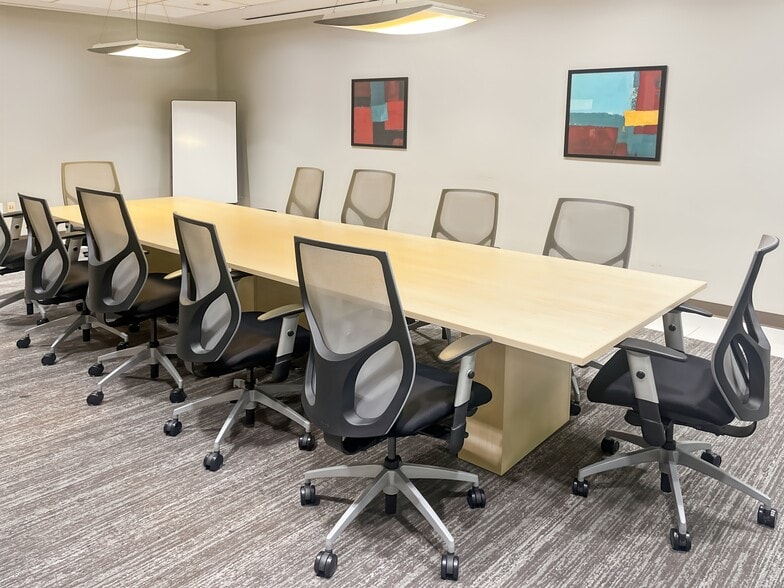 More Photos Of 655 N Central Ave, Glendale Coworking Space