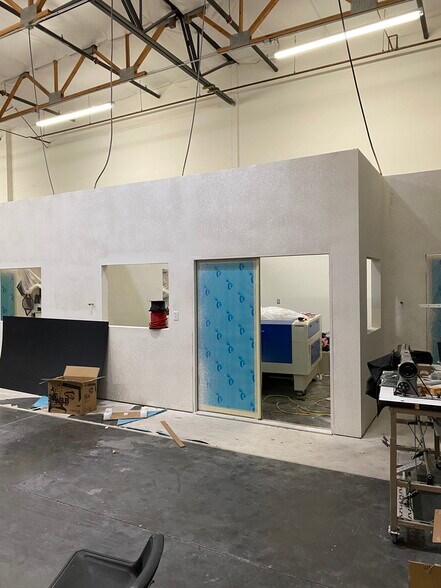 More Photos Of 9123 E Southern Ave, Mesa Showroom For Lease