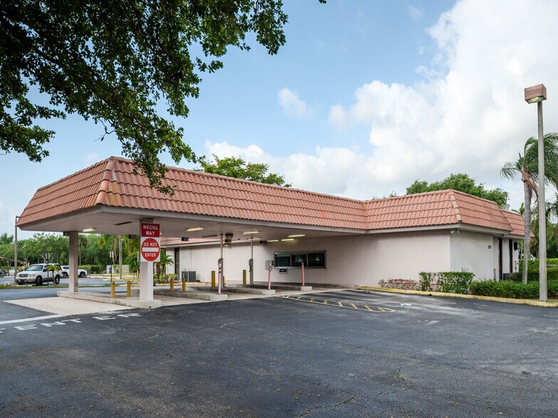 More Photos Of 2250 W Woolbright Rd, Boynton Beach Bank For Sale