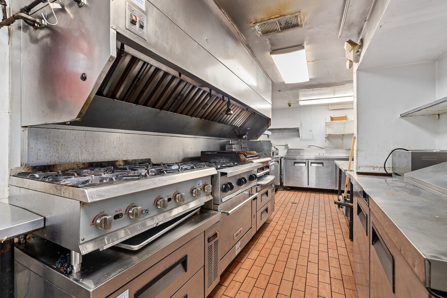 More Photos Of 22 Hypolita St, Saint Augustine Restaurant For Sale