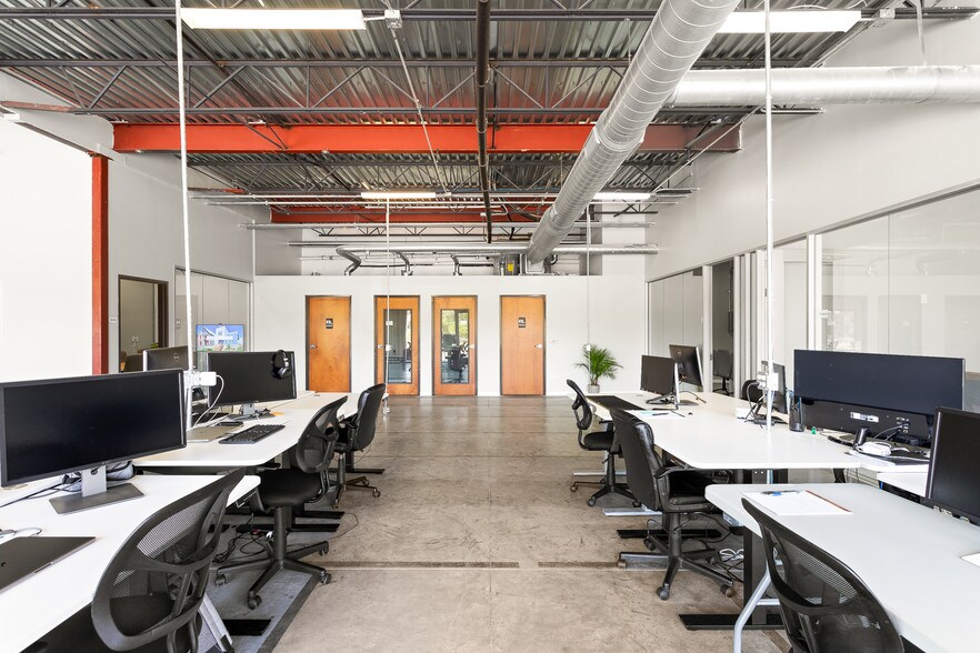 More Photos Of 2301 E Riverside Dr, Austin Unknown For Lease