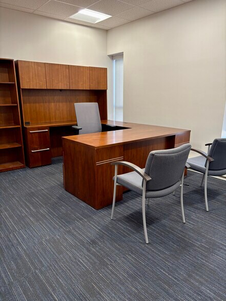More Photos Of 17 Everberg Rd, Woburn Industrial For Lease
