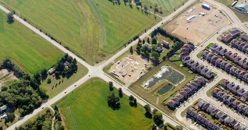 More Photos Of 197 Pinehurst Rd, Paris General Retail For Lease