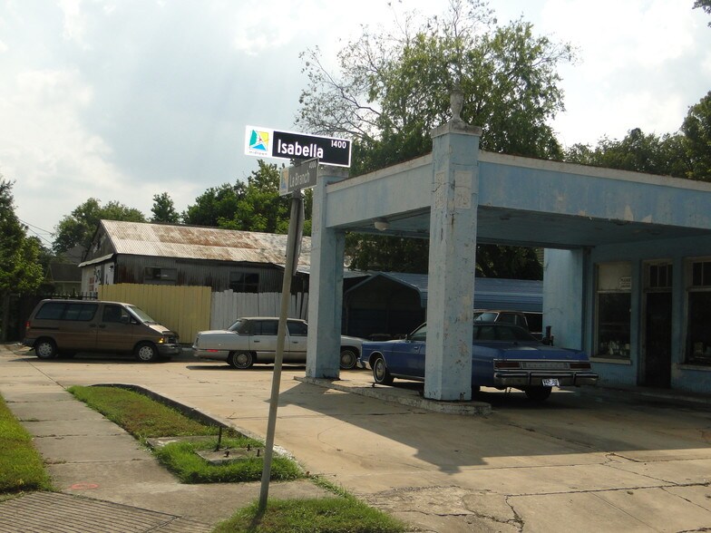 More Photos Of 4002 La Branch St, Houston Office For Lease