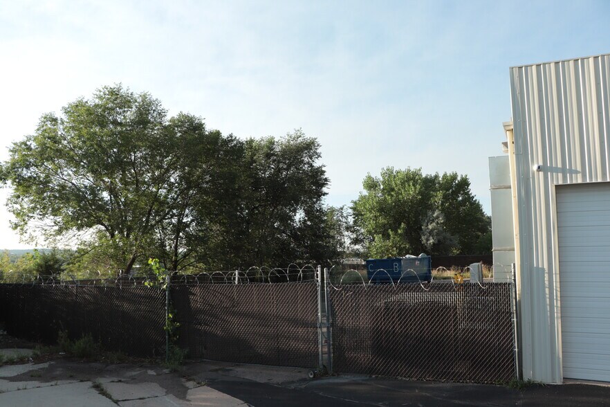 More Photos Of 3375-3385 Fillmore Ridge Hts, Colorado Springs Warehouse For Sale
