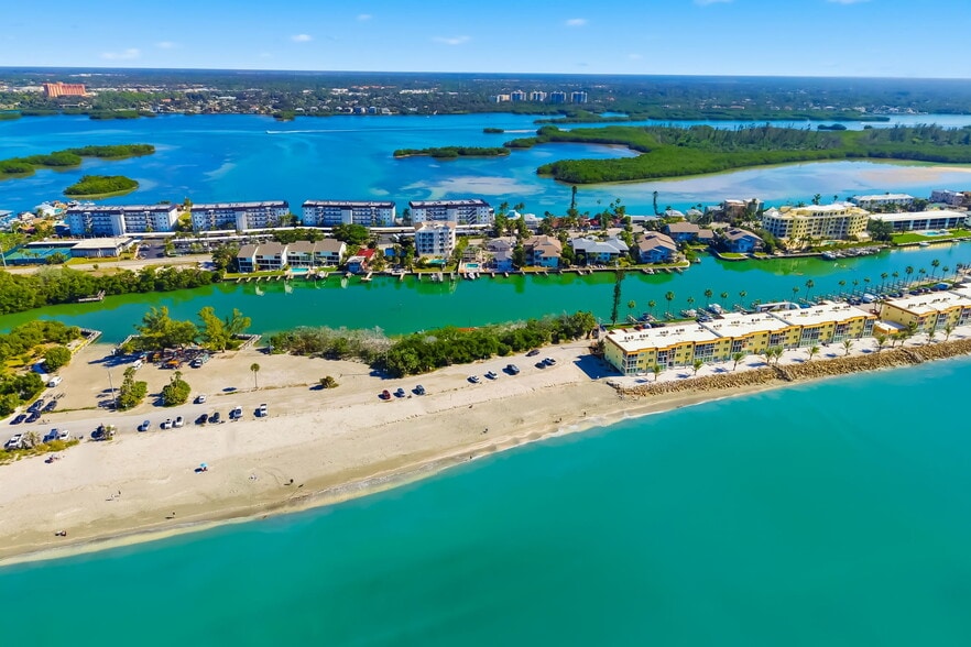 More Photos Of 9022 Midnight Pass Rd, Sarasota Apartments For Sale