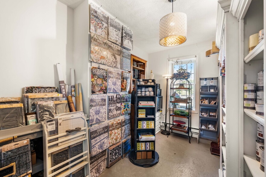 More Photos Of 30-32 Water Street #2, Newburyport General Retail For Sale