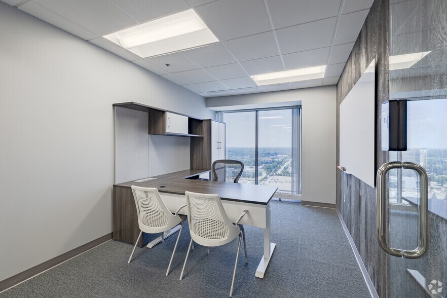 More Photos Of 755 W Big Beaver Rd, Troy Coworking Space