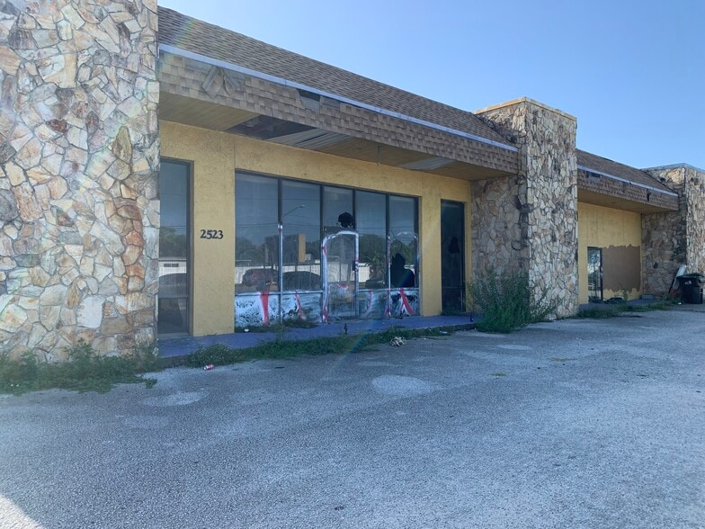 More Photos Of 2425 N Hiawassee Rd, Orlando Religious Facility For Sale