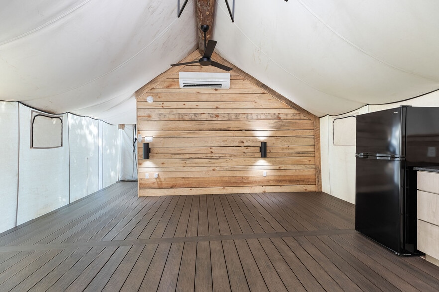 More Photos Of 26995 Reel Ln, Shell Knob Hotel For Sale