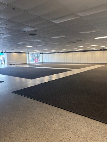 More Photos Of 965 Highway 80 W, Demopolis Unknown For Lease