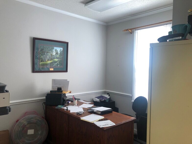 More Photos Of 410 New Bridge St, Jacksonville Office For Lease