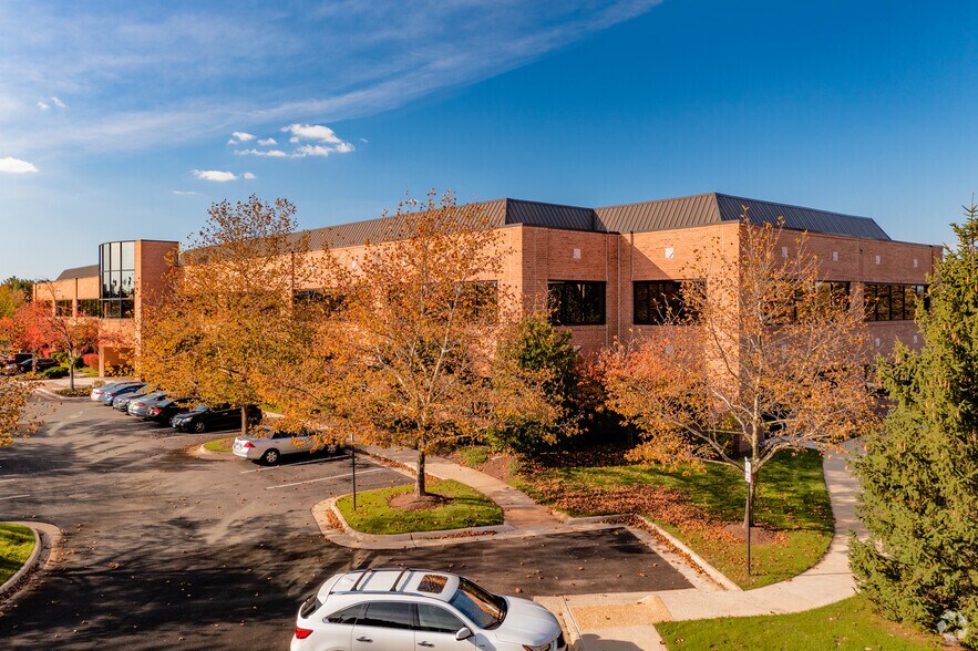 Primary Photo Of 20098 Ashbrook Pl, Ashburn Office For Lease