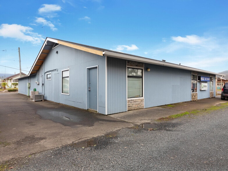 More Photos Of 144-150 N Roosevelt Dr, Seaside General Retail For Lease