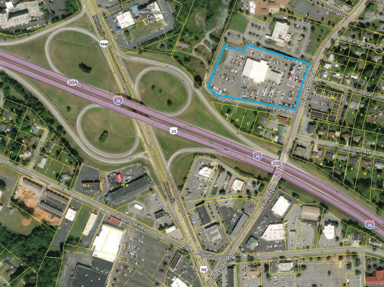 More Photos Of 207 Princeton Rd, Johnson City Auto Dealership For Sale