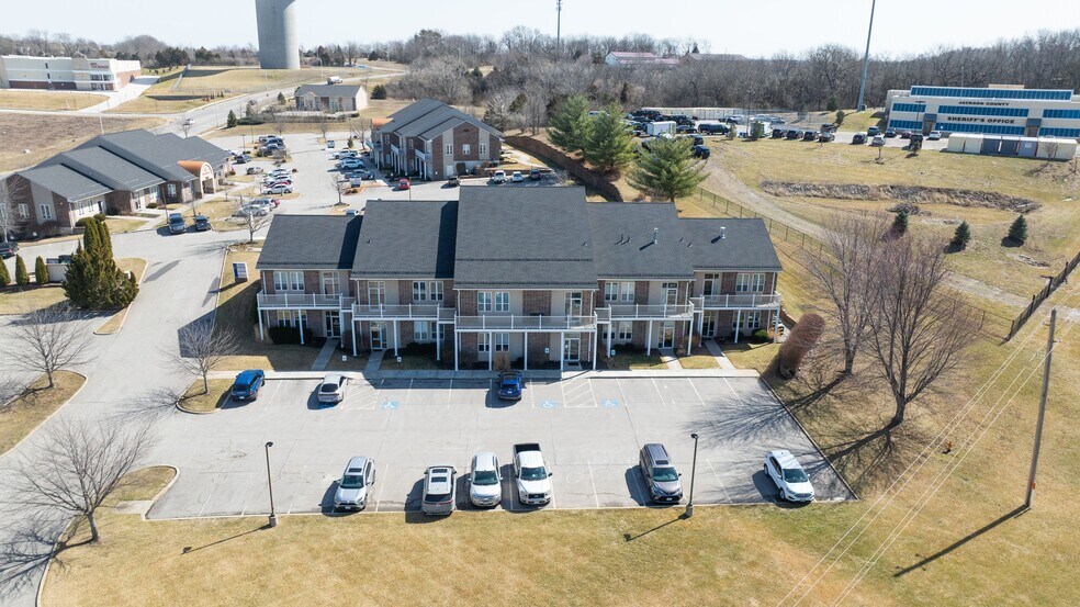 Primary Photo Of 4025 NE Lakewood Way, Lee's Summit Medical For Lease