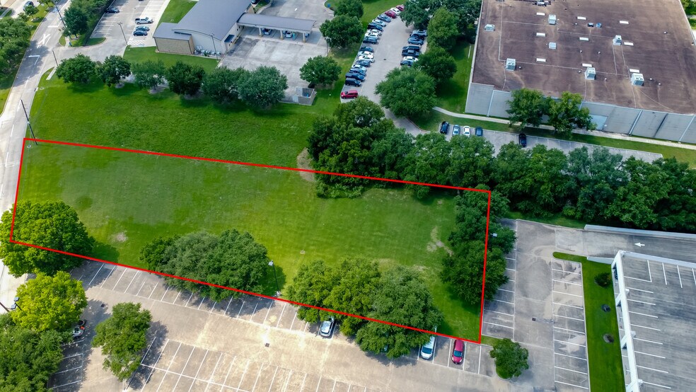 More Photos Of 158 Commerce Green Boulevard, Sugar Land Land For Sale