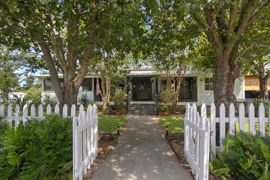 Primary Photo Of 201 8th St, Port Saint Joe Office Residential For Sale