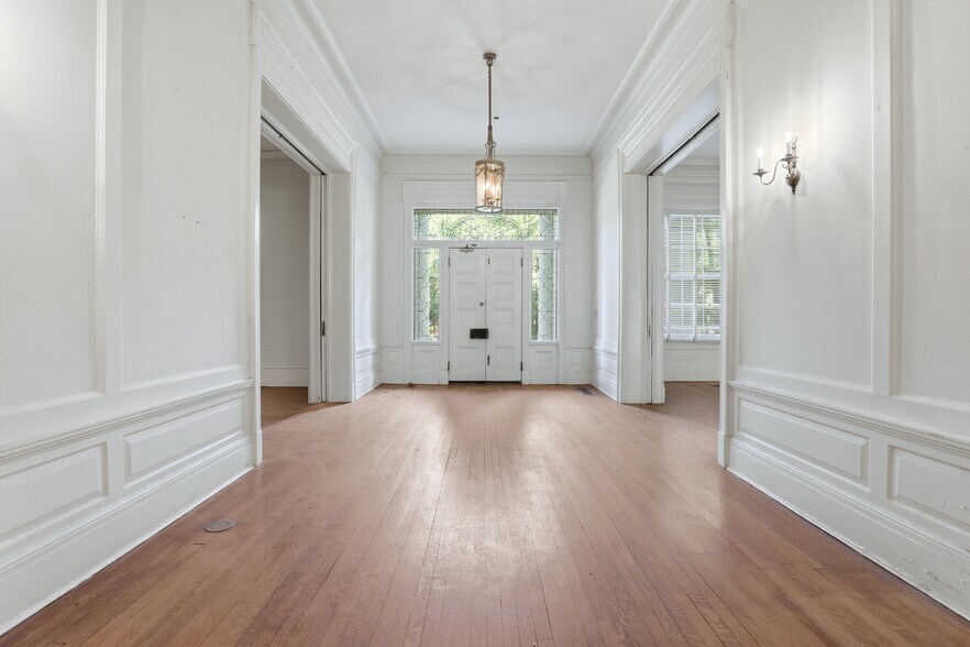 More Photos Of 411 E 7th St, Little Rock Specialty For Sale