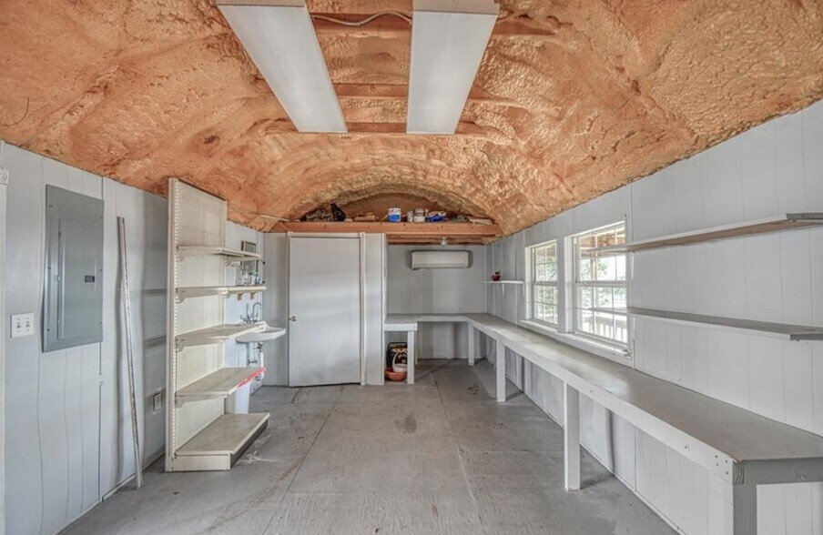 More Photos Of 521 Eel River St, Purcell General Retail For Sale