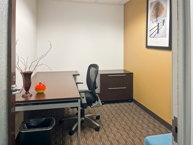 More Photos Of 510 Clinton Sq, Rochester Coworking Space