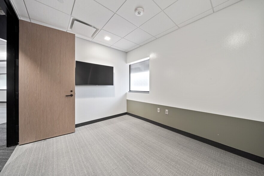 More Photos Of 7620 Guadalupe St, Austin Office For Lease