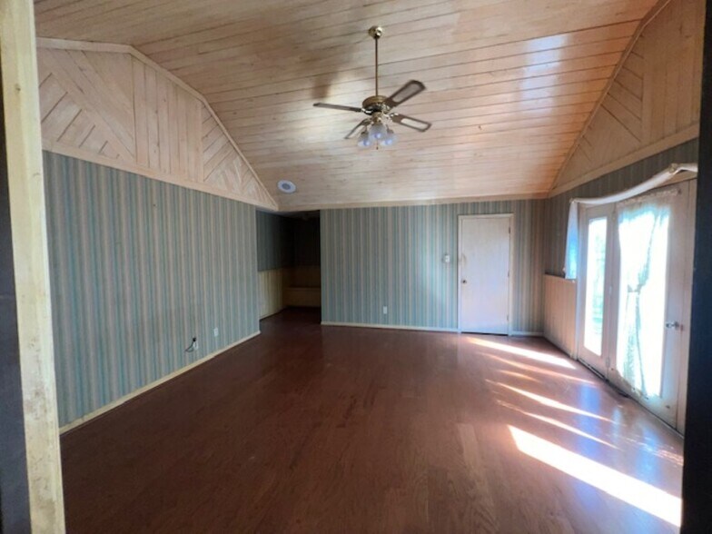 More Photos Of 12251 FM 16 E, Winona Land For Sale