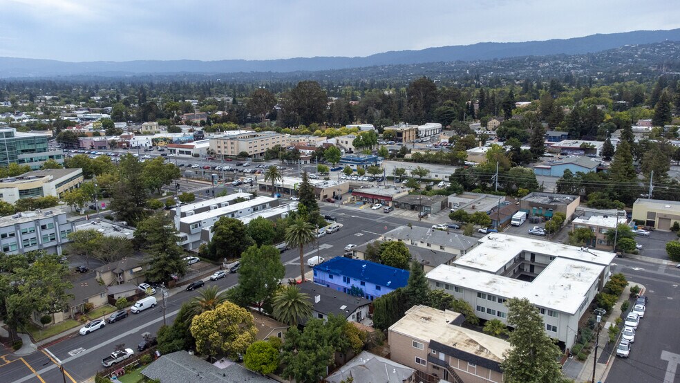 More Photos Of 217 Alden St, Redwood City Apartments For Sale