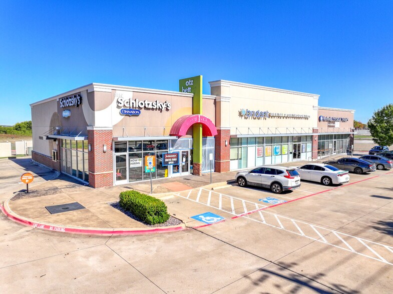 More Photos Of 3321-3335 Wheatland Rd, Dallas General Retail For Sale