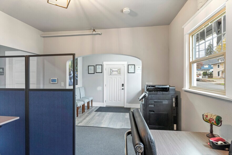 More Photos Of 1705 Commercial St SE, Salem Office Residential For Sale