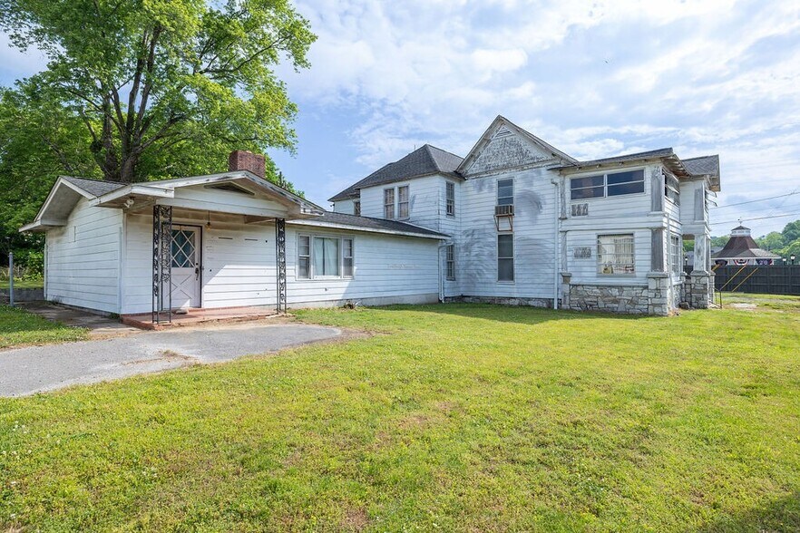 More Photos Of 250 Main St, Lynchburg Land For Sale