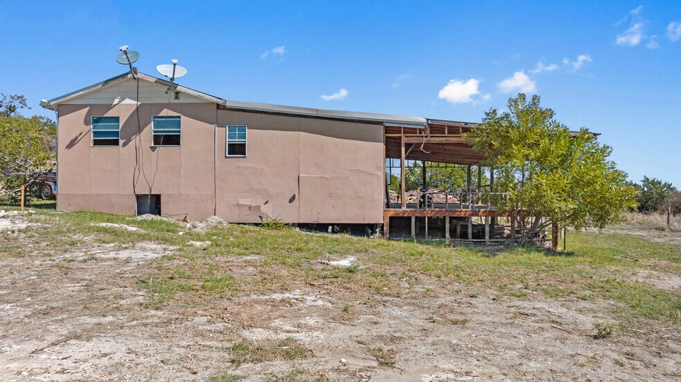 More Photos Of 8662 US 281 hwy, Blanco Land For Sale