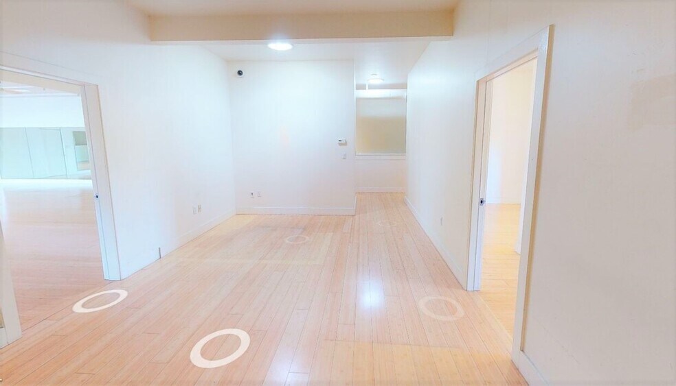 More Photos Of 401 Center St, Healdsburg Storefront Retail Office For Lease