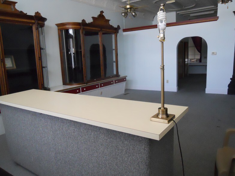 More Photos Of 115 S Main St, Vassar Office Residential For Lease