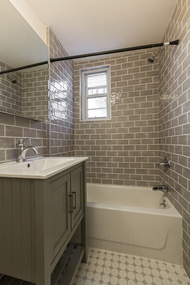 More Photos Of 16 Weldon St, Jersey City Multifamily For Sale