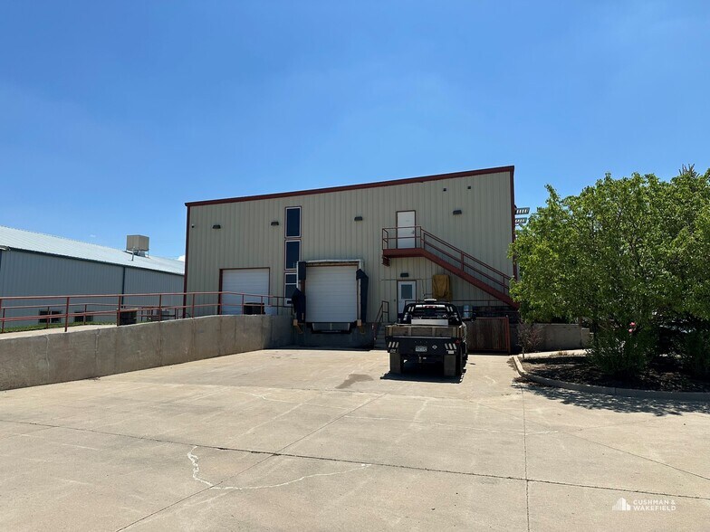 More Photos Of 250 Perry Ln, Dacono Warehouse For Lease