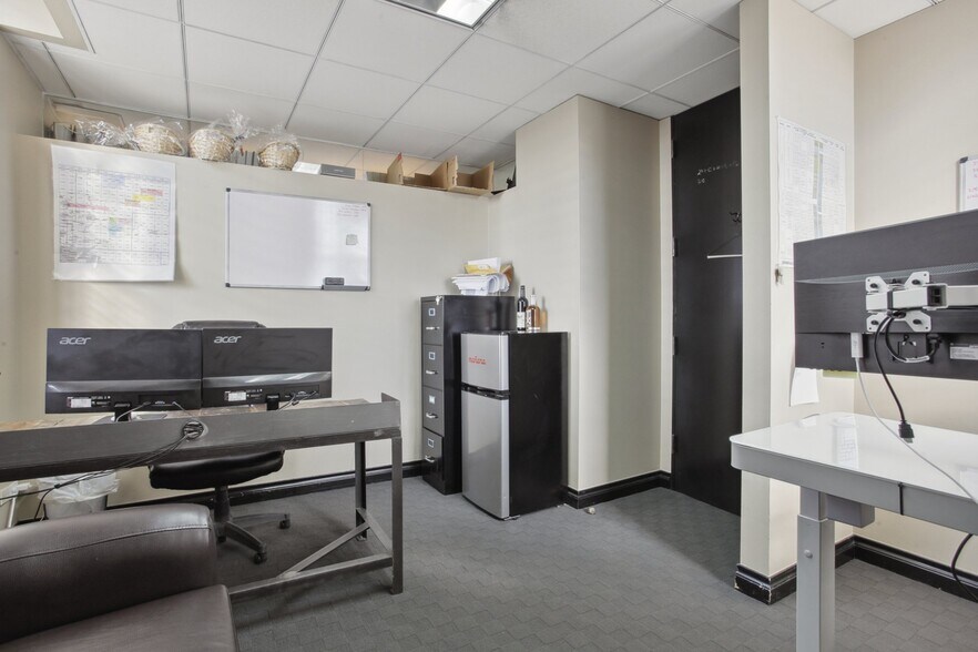 More Photos Of 1601 Arapahoe St, Denver Office For Sale