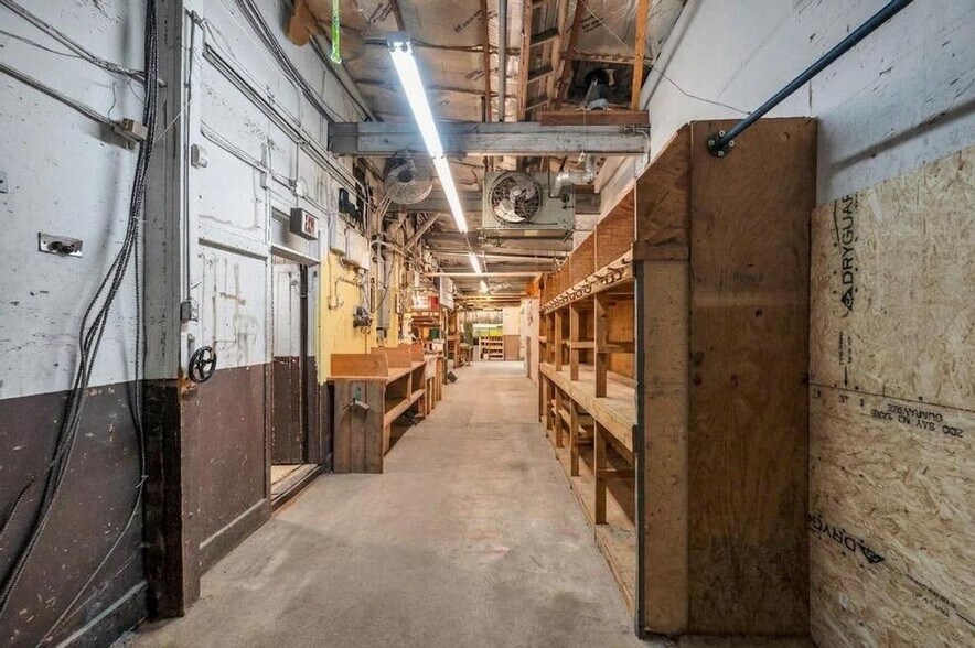 More Photos Of 1424 118th St, College Point Warehouse For Sale