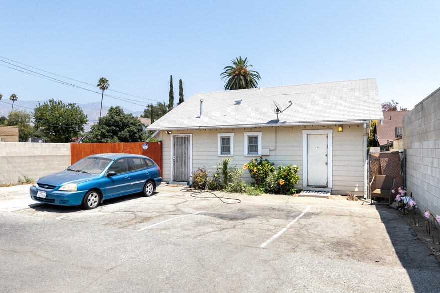 More Photos Of , Pasadena Unknown For Sale