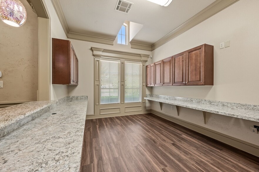 More Photos Of 4603 Colleyville Blvd, Colleyville Office For Sale