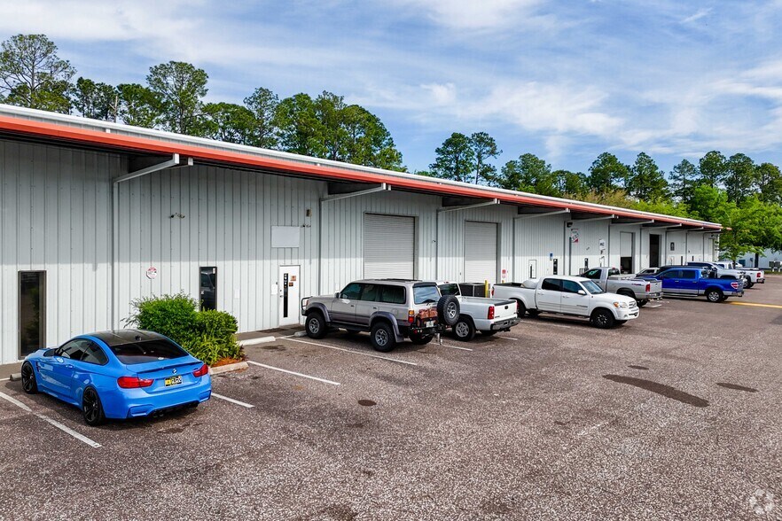 More Photos Of 14476 Duval Pl W, Jacksonville Unknown For Lease