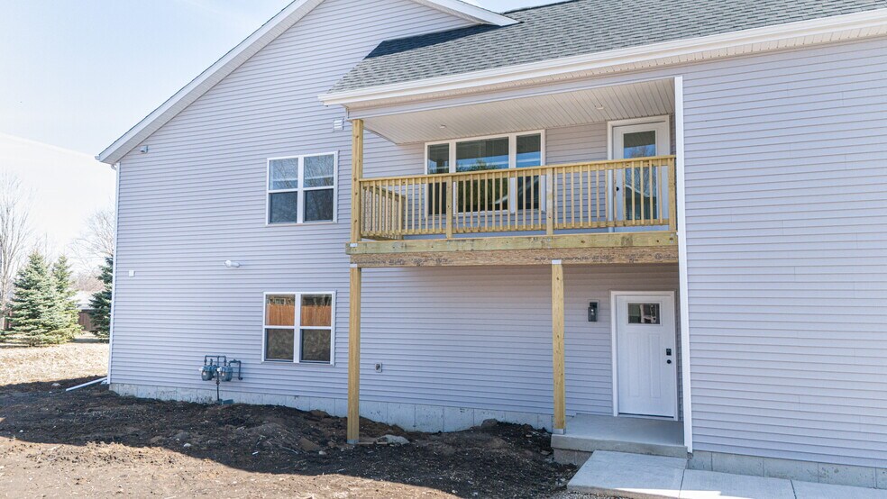 More Photos Of 68 E Ash Ln, Milton Multifamily For Sale