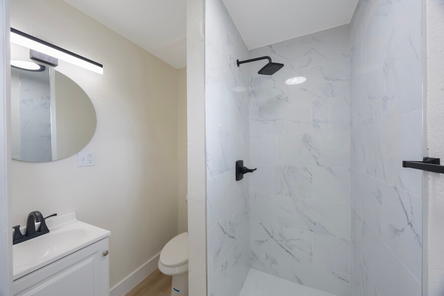 More Photos Of 2753 53rd Ave N, Saint Petersburg Apartments For Sale