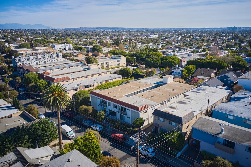 More Photos Of 440 Raymond Ave, Santa Monica Apartments For Sale