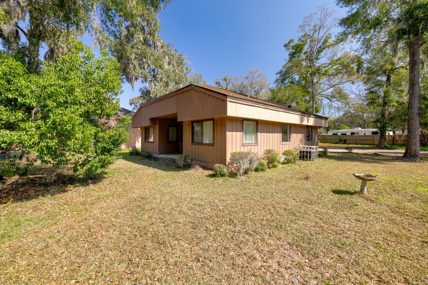 More Photos Of 943 Cesery Blvd, Jacksonville Medical For Sale