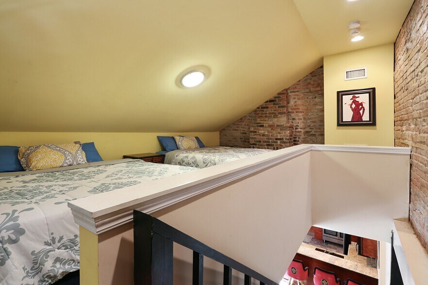 More Photos Of 1030 Burgundy St, New Orleans Apartments For Sale