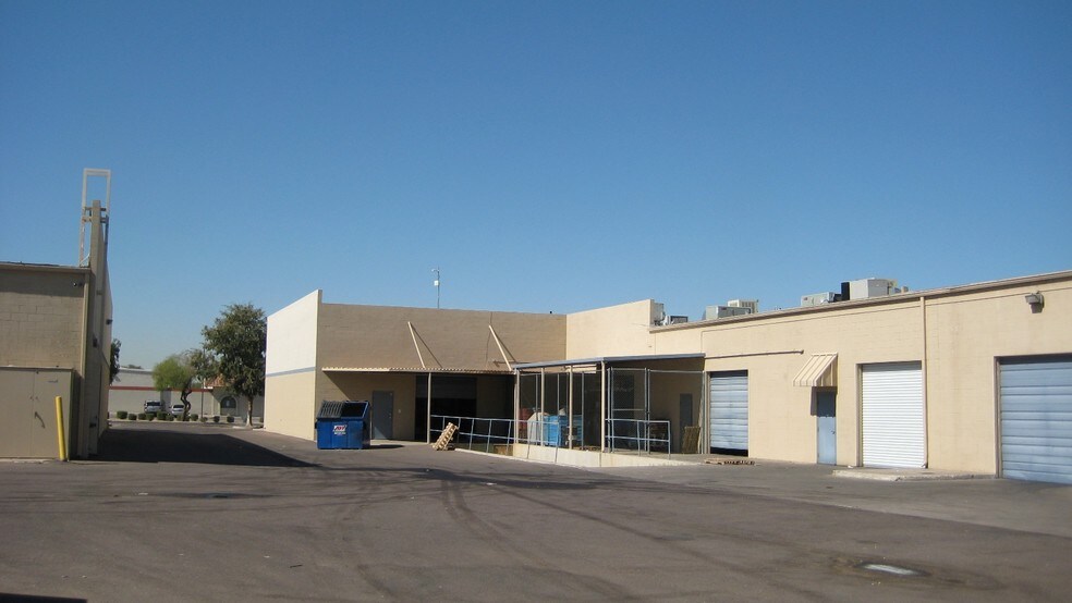 More Photos Of 3725 E Roeser Rd, Phoenix Warehouse For Lease