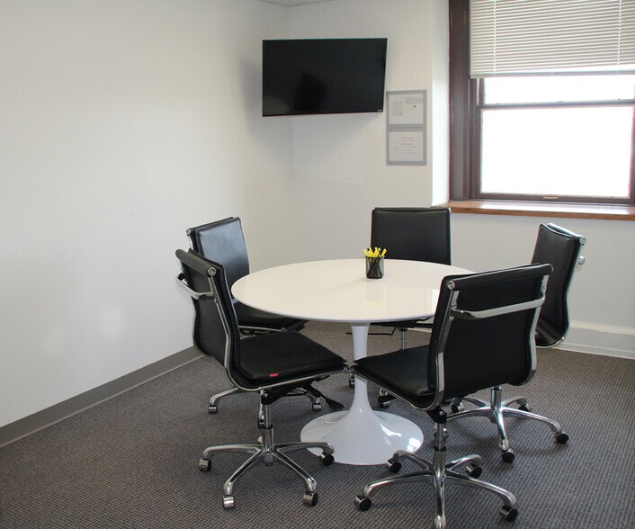 More Photos Of 3100 E 45th St, Cleveland Office For Sale