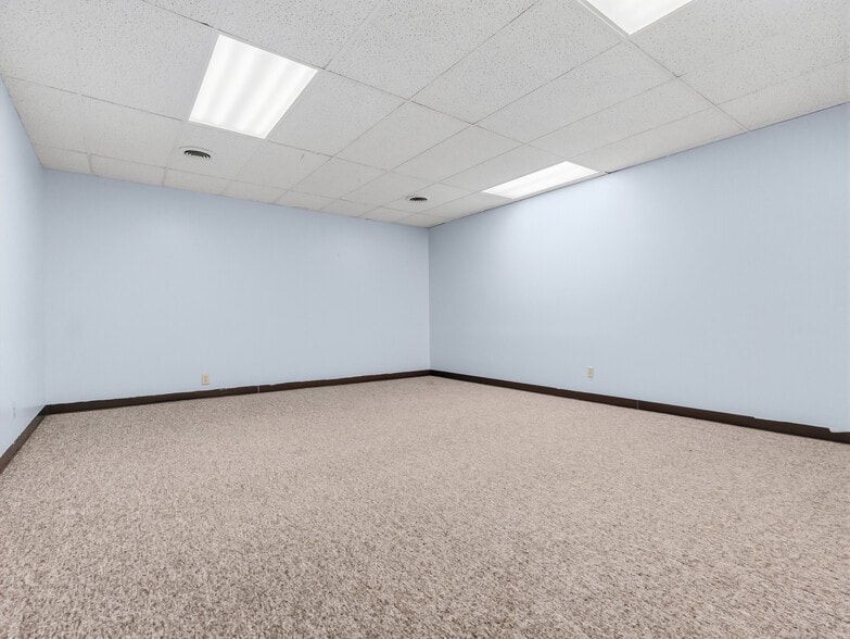 More Photos Of 1 N Main St, Rice Lake Specialty For Sale