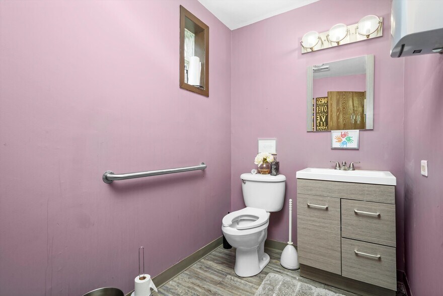 More Photos Of 14721 Kilbourne Ave, Midlothian Schools For Sale